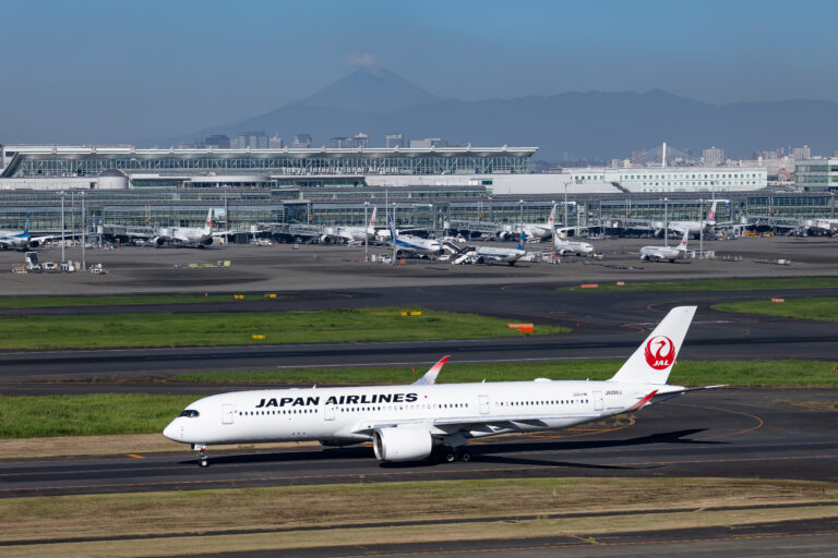 Japan Airlines Airbus A350-941 (JA09XJ)