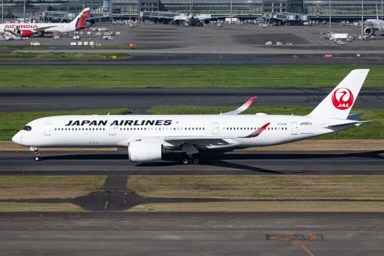 Japan Airlines Airbus A350-941 (JA09XJ)